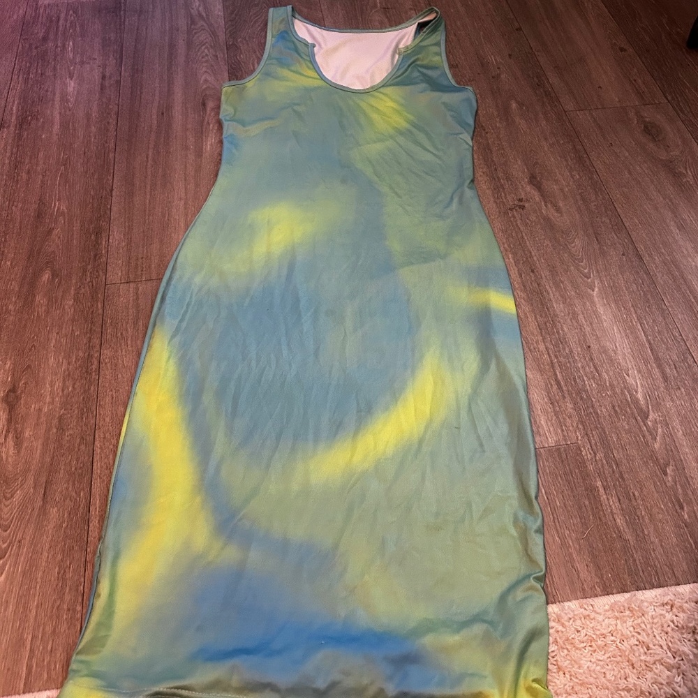Multicolor body con from blush mark
